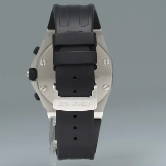 MINT Audemars Piguet Black Two Tone With Full Box - Picture 4 of 6